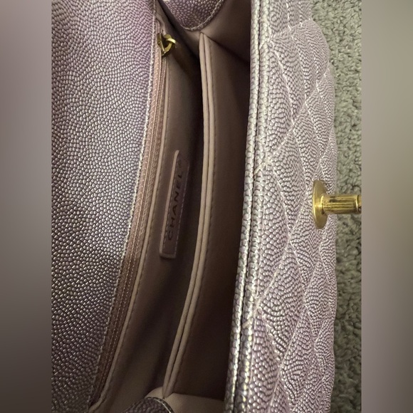 Chanel Metallic Pink Quilted Shoulder Bag - Picture 5 of 6